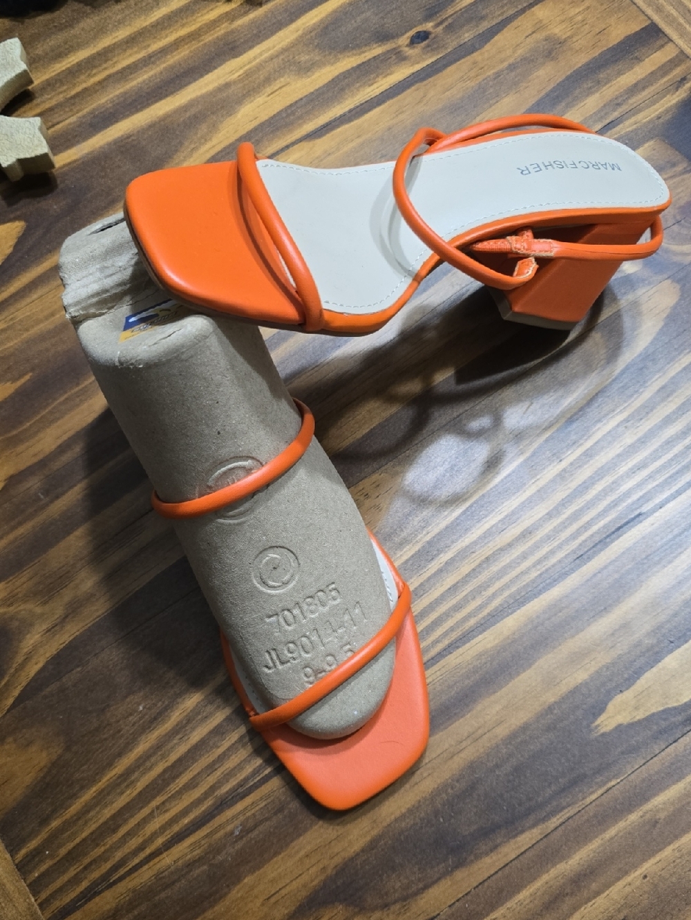 Marc Fisher Strappy Orange Sandals Sz 7